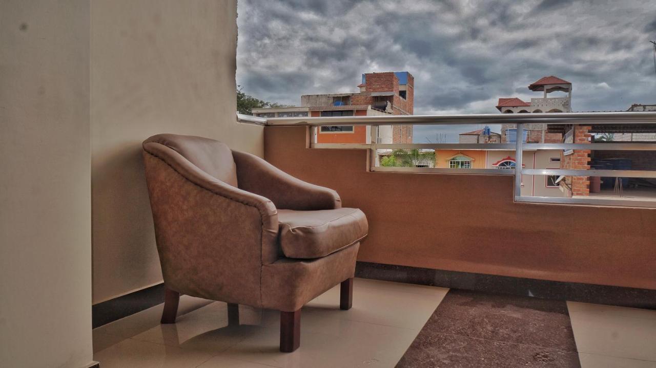 Vallejo Hotel Huaquillas Exterior photo