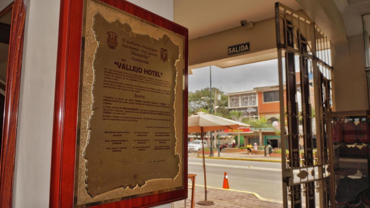 Vallejo Hotel Huaquillas Exterior photo